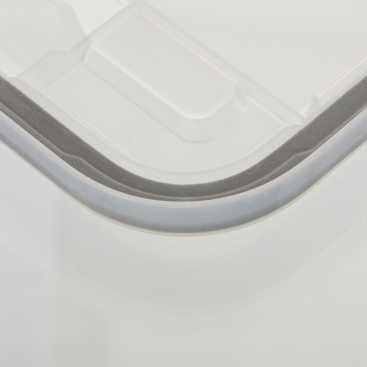 Boîte en plastique à clip 18l