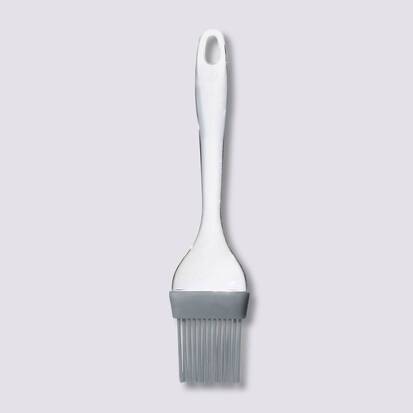 pinceau-en-silicone-transparent-et-gris