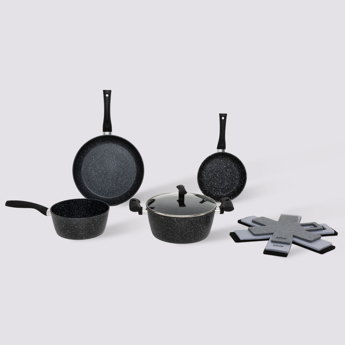 Batterie de cuisine en aluminium, 4 pièces + 6 protections Caractère