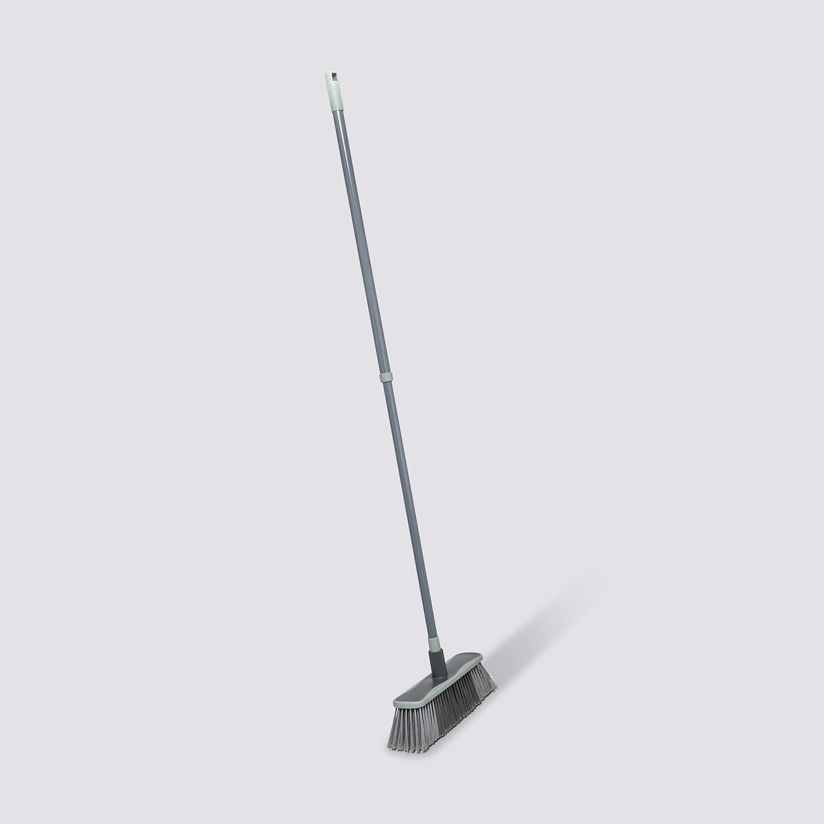 Balai Apex Slim avec manche extensible, le plus fin du marché ! Idéal pour les