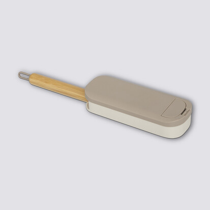 brosse-a-textile-manche-en-bambou---gris