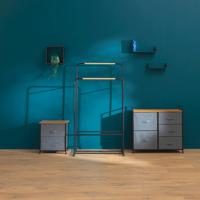 3-petites-etageres-murales-cube-noir