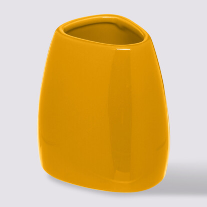 gobelet-en-ceramique-jaune