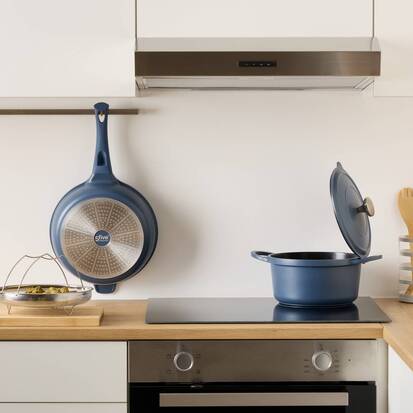 cocotte-aluminium-d-25-2-cm-spatule-incluse