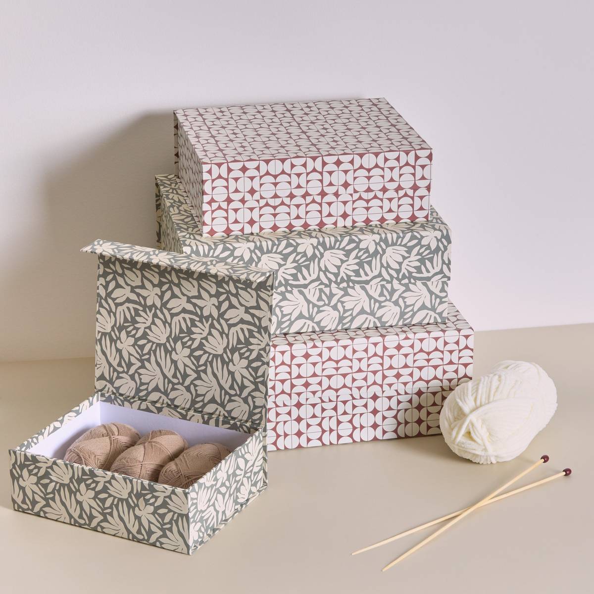 Lot de 4 boîtes de rangement, l.25/30/35/40 cm, multicolore