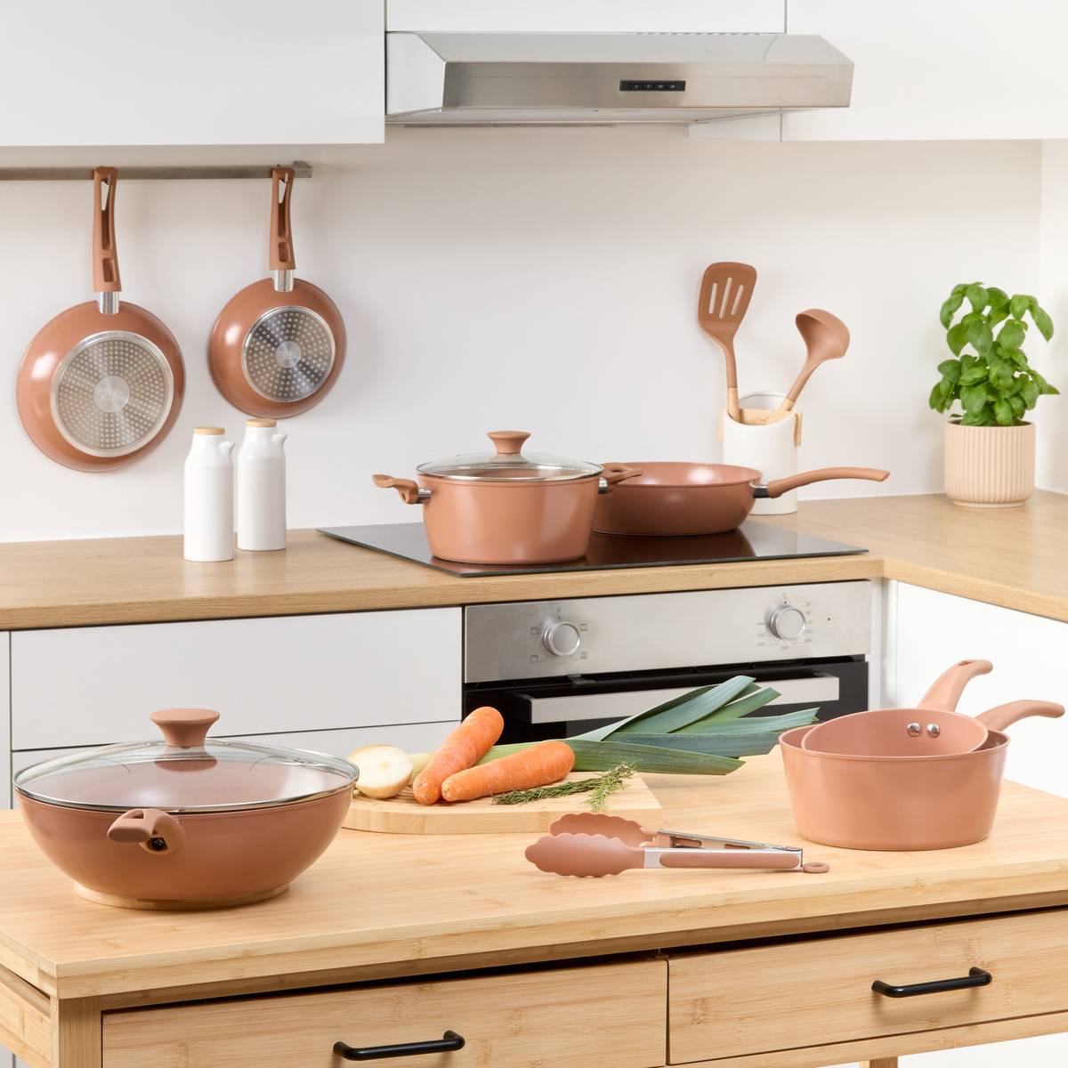 Sauteuse, aluminium forgé, d.28 cm, rose blush Harmony