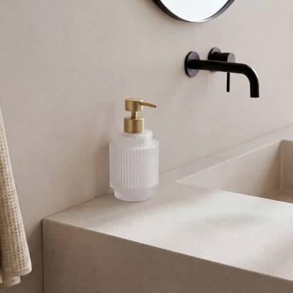 distributeur-de-savon-0-3l-transparent