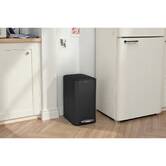 Poubelle manuelle slim, 20l, noir Delta